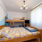 Appartement 1 Bedroom Awesome In *