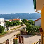 Apartment 1 Bedroom Awesome In *