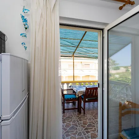 1 Bedroom Awesome In Ražanac